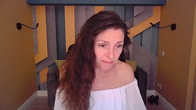 EllaLong Chat XXX in diretta