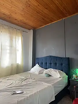 Katy_RoseX élő XXX-chatje