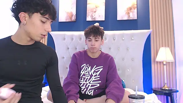 Онлайн чат XXX Aiden_Rivers_