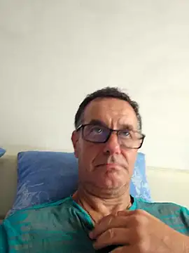 Онлайн чат XXX loulouferrari