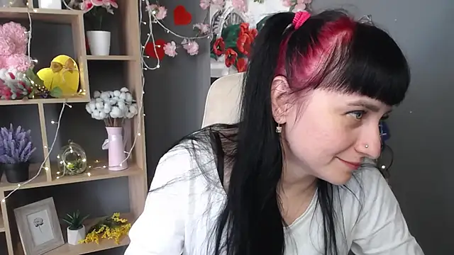 NinaFlawlees live XXX chat