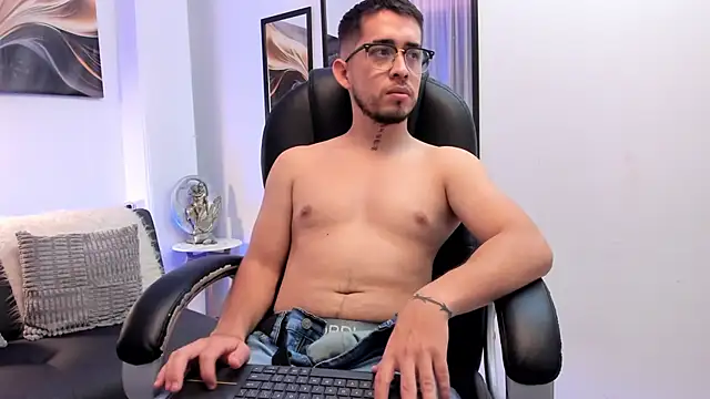 Tommas_Jhonson 라이브 XXX 채팅
