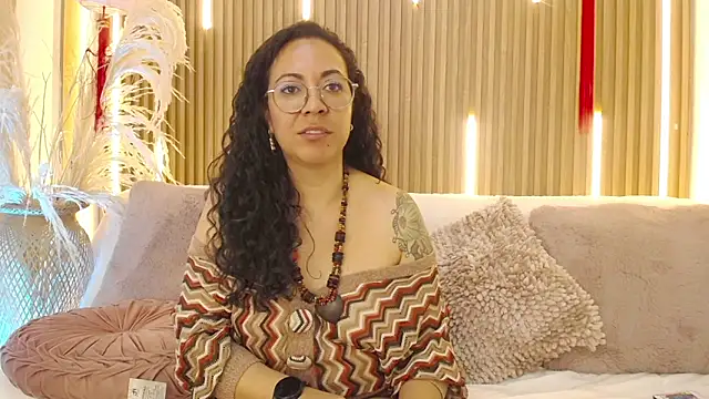 Chat XXX en directo de Velvet_Curly