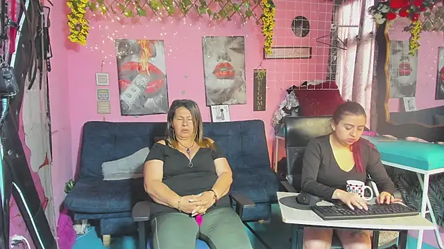 Chat XXX en directo de lesbiancuple