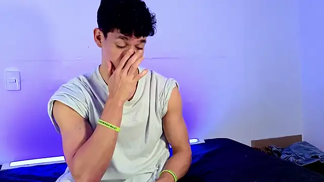 Luke_Muscle Chat XXX live