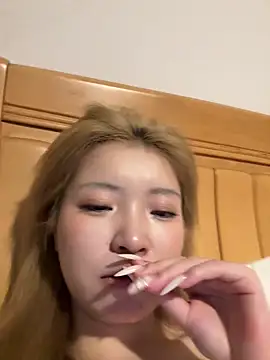 Rabbit-15 Webcam-Show