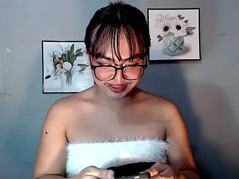 Asianblk_barbiedoll 在線直播表演