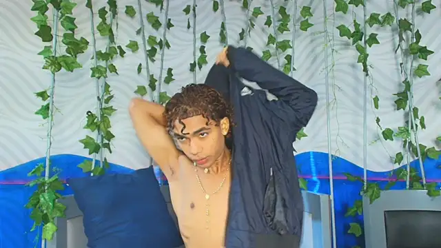  عرض كام AlanCutee