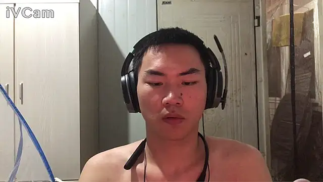 dyjdddttj's Live XXX Chat
