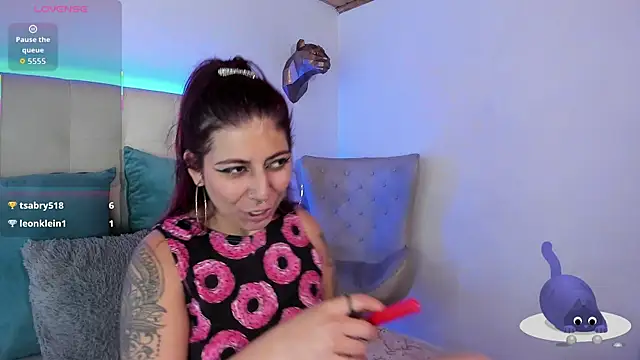 צ'אט XXX בשידור חי של _sasha_miller_