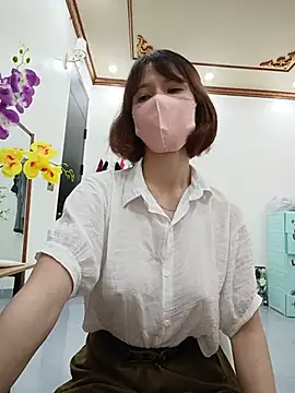 Emma_Linh Chat XXX in diretta
