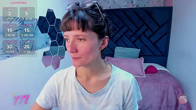 Chatroom XXX en direct de Valery_More__
