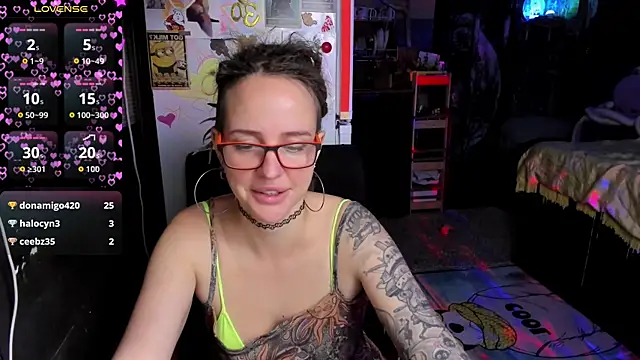 Онлайн чат XXX LisaFoxy_y