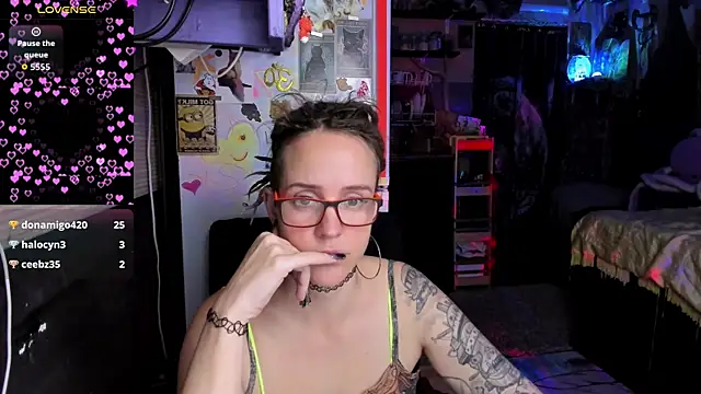 Živý XXX chat LisaFoxy_y