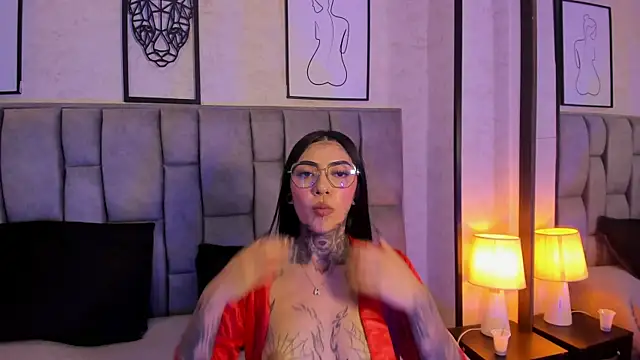 Chat +18 de Ashley_Blum_ ao vivo