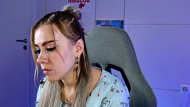 Kumiho_7777 – Naživo XXX chat