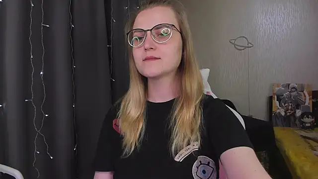 MissBrightShine live XXX chat