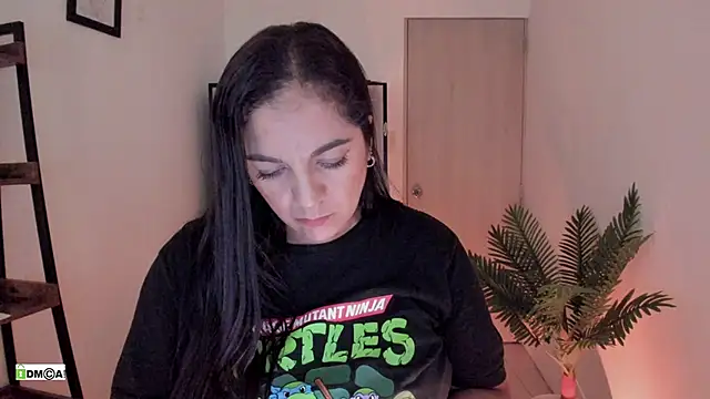 urcute_kitten – Naživo XXX chat