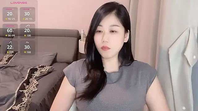 F-Yuwei Live XXX Chat