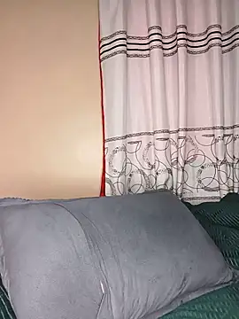 little_creamy Show Webcam