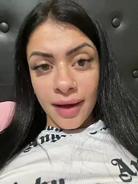 Show de belababyy na webcam