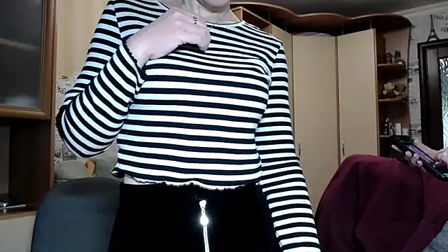 Javelinka 即時 XXX 聊天
