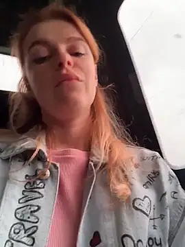 HarrietDart Chat XXX in diretta