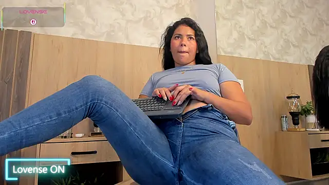 _SamantaGomez Adlı Modelin Canlı XXX Sohbeti