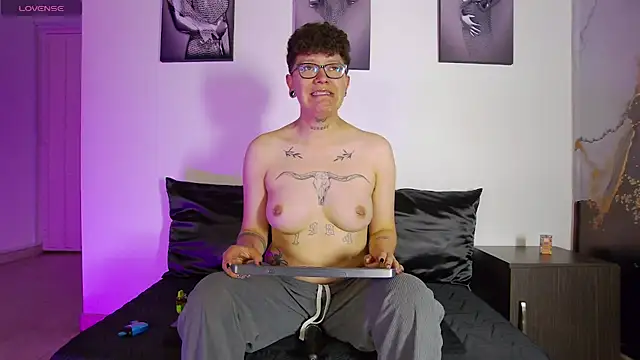 XXX chat uživo modela alex_noa