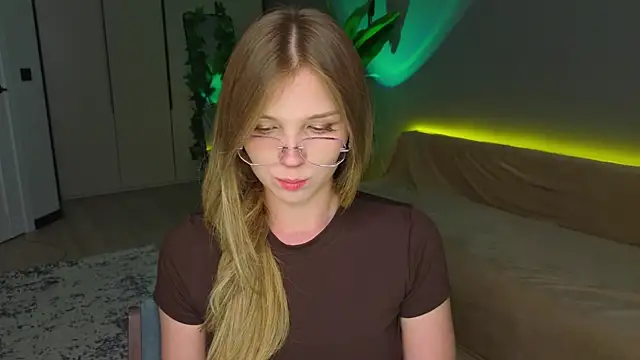 แชท XXX สดของ linakorvin