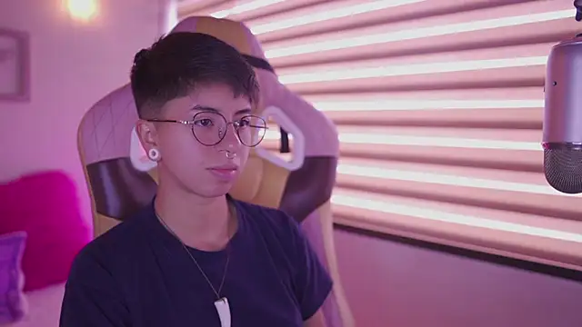 tommy_blue – Naživo XXX chat