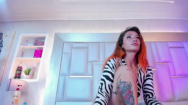 צ'אט XXX בשידור חי של ZoeTaylorl