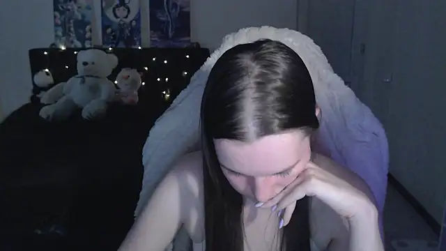 Chat +18 de Little_flowers ao vivo