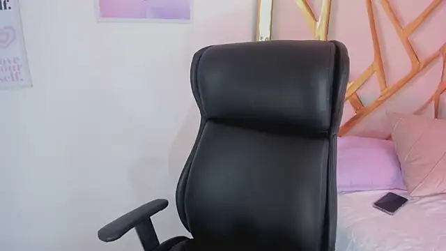LanaJones_ Chat XXX in diretta