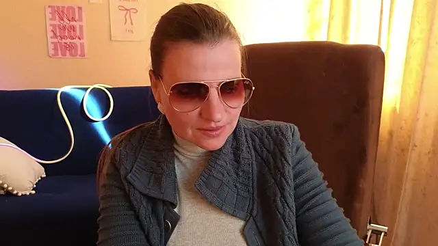 Mirabelle_Velvet Live XXX-chat