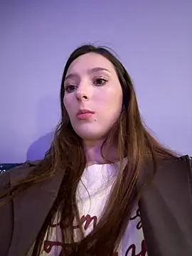 Chat XXX en directo de LilluKatten