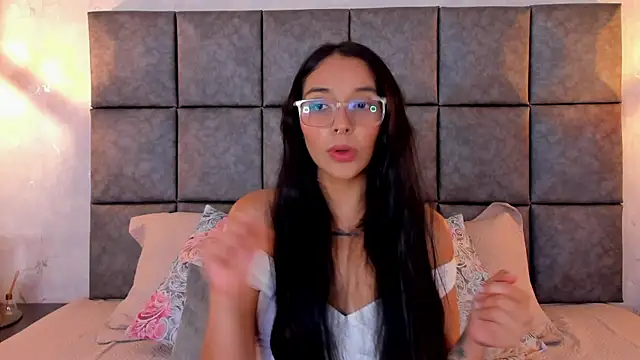 Roseaurora's Live XXX Chat