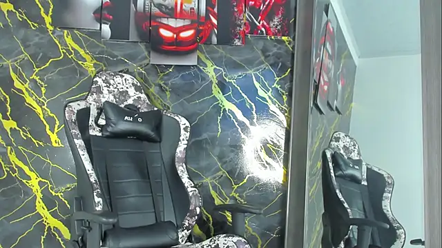 XXX chat uživo modela eithan_boy_
