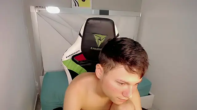 Chat +18 de NYC_Bby ao vivo