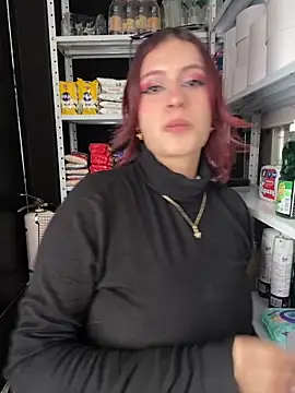 Онлайн чат XXX steffmontespink18