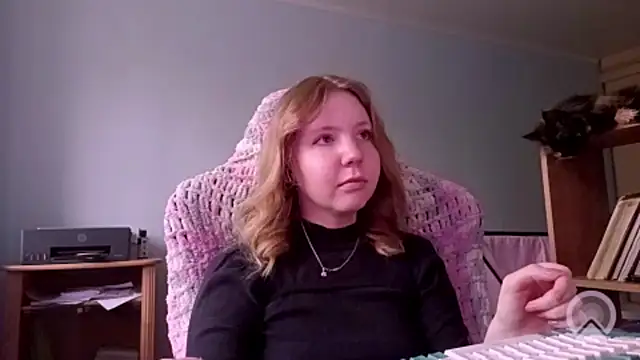 XXX chat uživo modela BoneLieu
