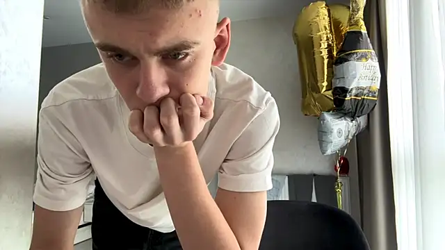 SoloFury Live XXX Chat