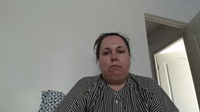 WendyRhoades Adlı Modelin Canlı XXX Sohbeti