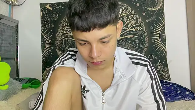 Andy_Belier23 Pertunjukan Webcam