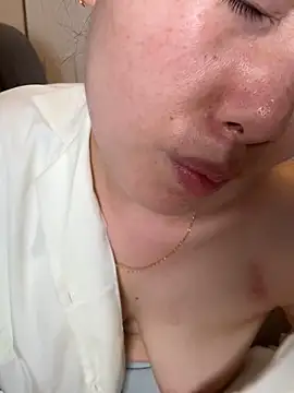 Chat XXX en directo de Cheating-wife