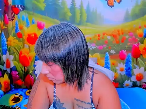 indianroxy Chat XXX live