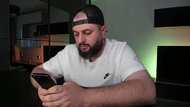 Živý XXX chat DravenPeak