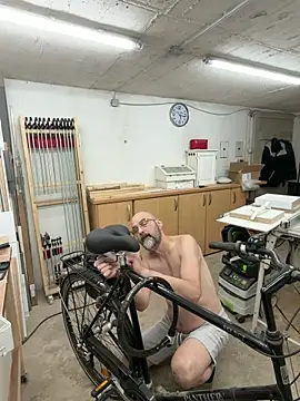 Bi_Joe – Naživo XXX chat