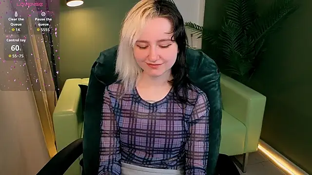 XXX chat uživo modela LinaVeritas