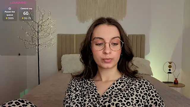 Real_cutie1's Live XXX Chat